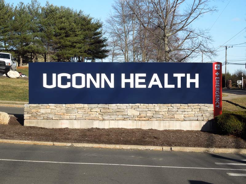 UCONN Health Center UCHC Farmington, CT Exterior Wayfinding Signs